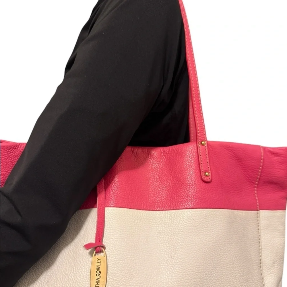 CYNTHIA ROWLEY Stylish Pink, White, and Black Tote Bag